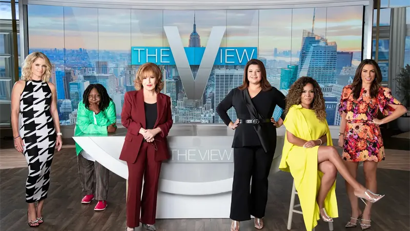 El regulador de telecomunicaciones de EE.UU. apunta ahora al programa The View