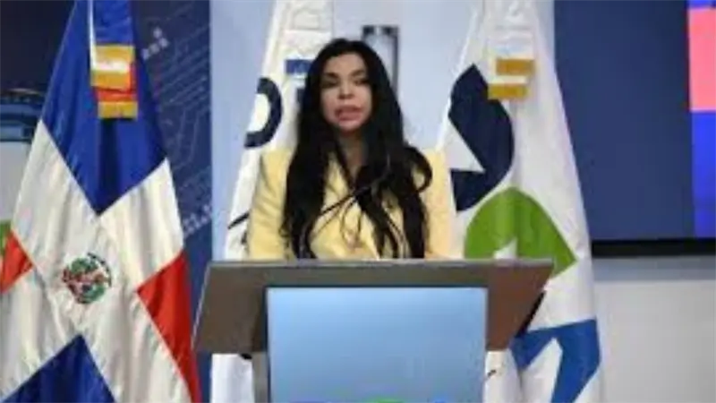 Yeni Berenice advierte a Aduanas sobre sanciones severas por contrabando en nuevo Código Penal