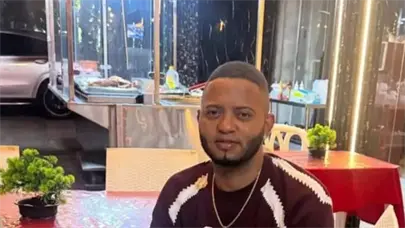 Argenis "K&oacute;digo" ahora s&iacute; est&aacute; detenido; se entreg&oacute; esta  noche en sede de la DNCD