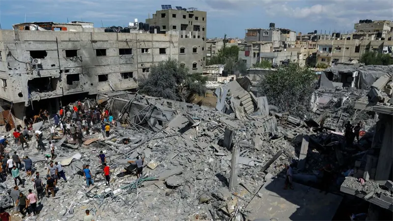 Suben a 71 los muertos en toda Gaza por ataques israelíes este sábado