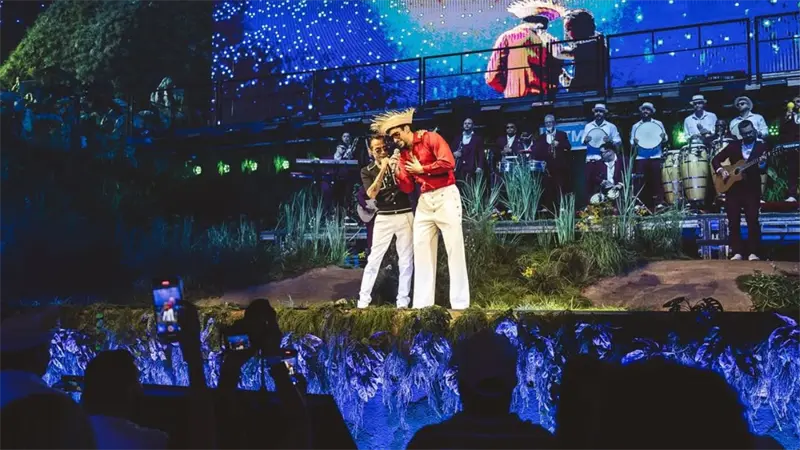 Bad Bunny cierra su residencia en Puerto Rico con Marc Anthony como invitado especial