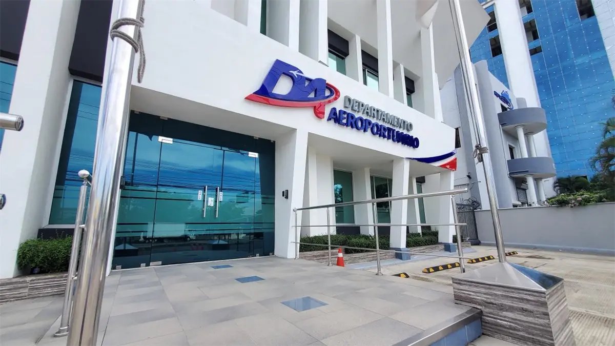 Departamento Aeroportuario inicia investigación por falla eléctrica en el AILA.