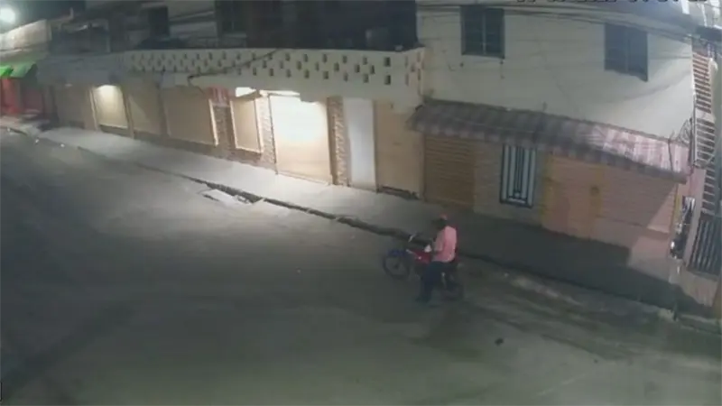 Ladrón se roba bombillos de iglesia católica en San Luis