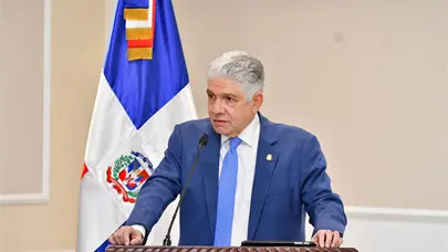 Eduardo Estrella convoca a Comisi&oacute;n Aeroportuaria para investigar apag&oacute;n en el AILA