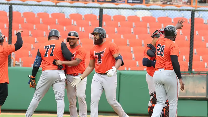 Toros del Este reciben nuevas integraciones en sus entrenamientos