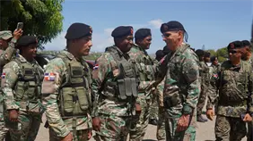 Comandante del Ejército recorre provincias de la línea noroeste; garantiza seguridad en la zona