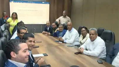 Discuten disolución para interpelar a Celso Marranzini por apagones