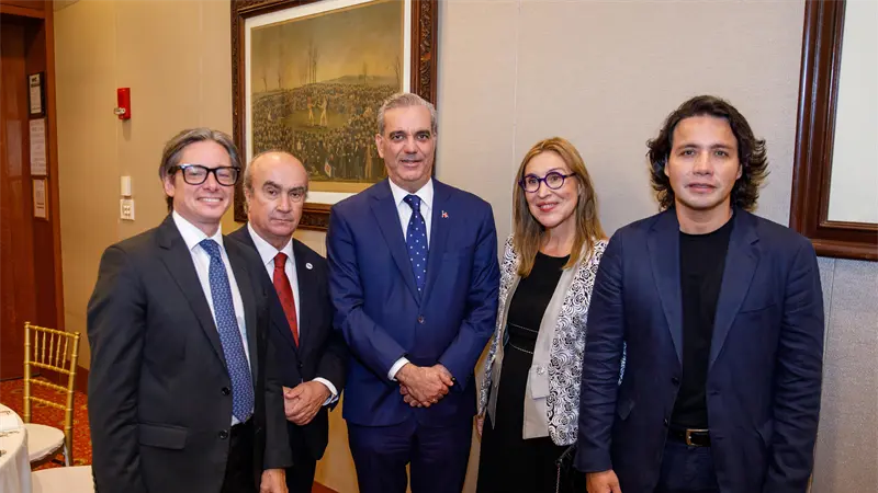Presidente Abinader afirma que RD avanza hacia un futuro de prosperidad y sostenibilidad