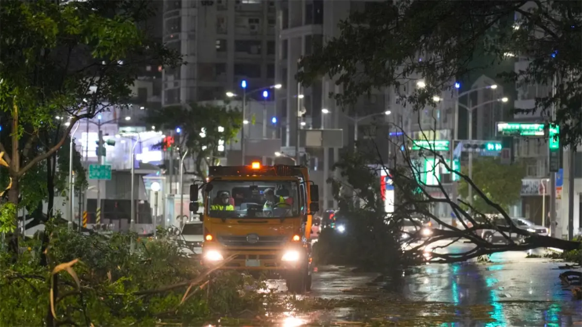 Al menos 14 muertos en el este de Taiwán por inundaciones provocadas por el tifón Ragasa
