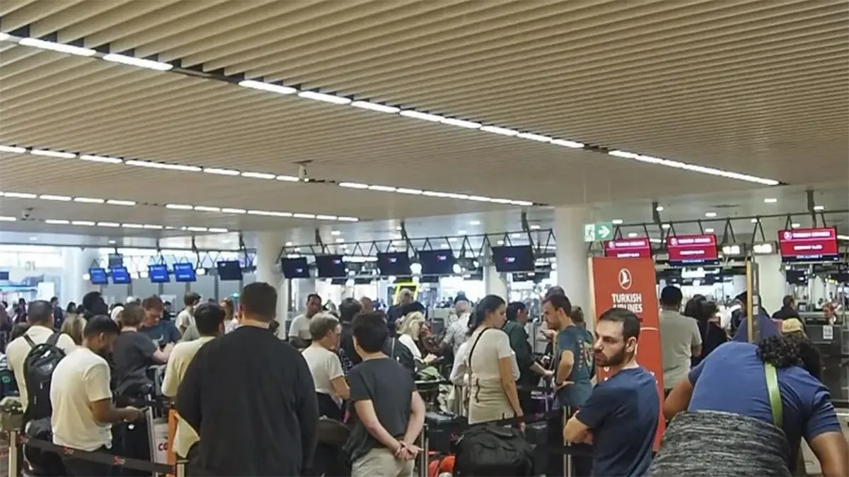 Un detenido en Inglaterra por el supuesto ciberataque que afectó a aeropuertos europeos