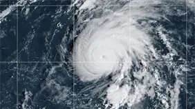 Huracán Gabrielle amenaza con impactar en las islas portuguesas Azores con categoría 3