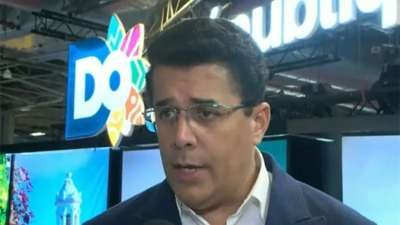 David Collado anuncia aumento de vuelos desde Francia hacia RD