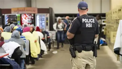 Demandan al Gobierno Trump para detener redadas migratorias en la capital de EE.UU