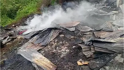 Incendio deja a varias familias sin hogar en sector Nueva York Chiquito de Santiago