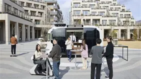 Toyota inaugura una ciudad experimental con coches autopilotados y robots en Japón