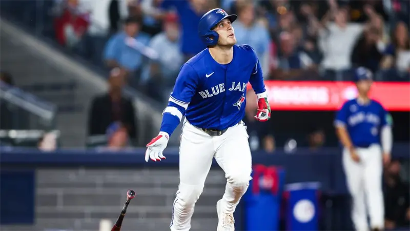 Azulejos concluyen con buena nota una dura serie contra Medias Rojas