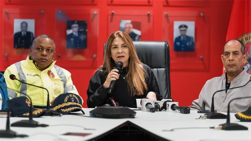 Carolina da seguimiento a medidas por onda tropical y exhorta a ciudadanos a colaborar