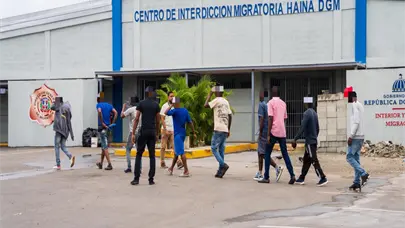 DGM detiene a 1,133 inmigrantes irregulares y deporta otros 1,077 tras jornadas interdicción