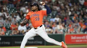 Framber Valdez se crece y acerca a los Astros al último Comodín de la Americana