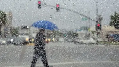 Humedad e inestabilidad provocar&aacute;n aguaceros moderados a fuertes y tronadas este fin de semana