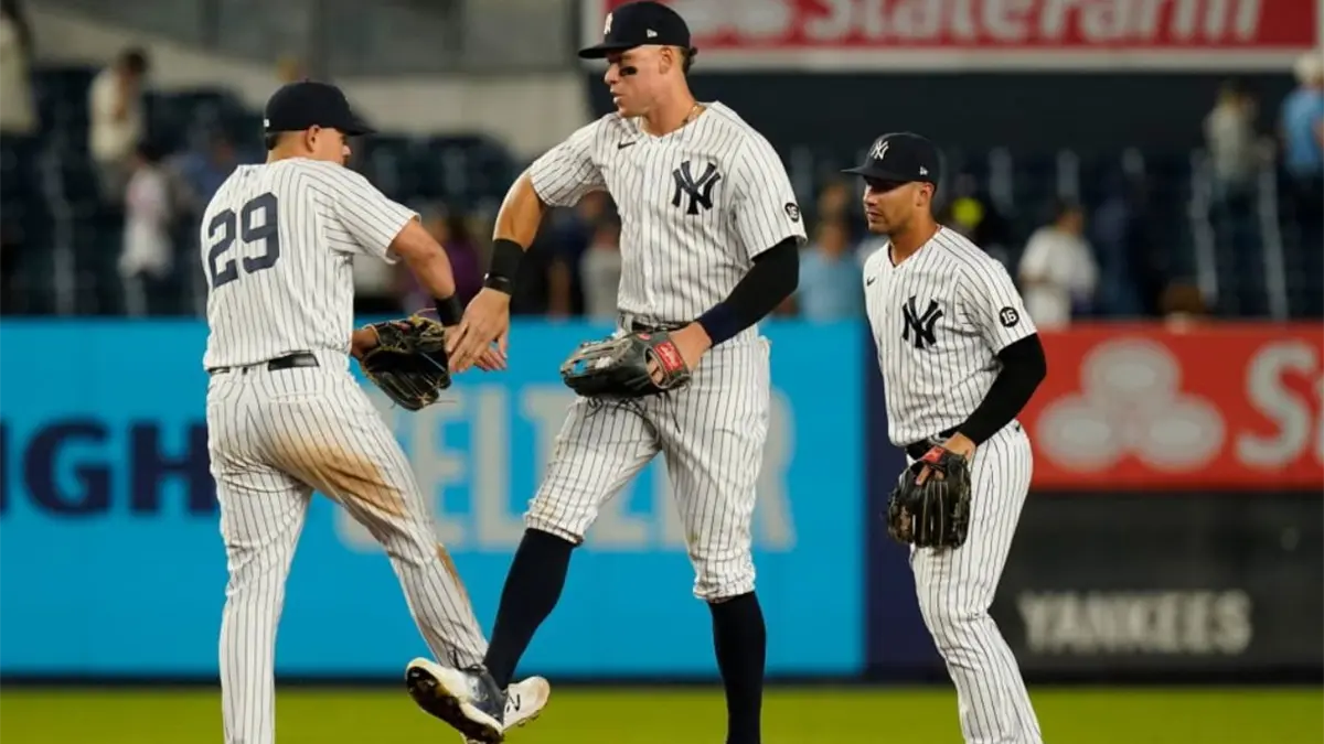 Los Yankees siguen en la lucha por ganar la división