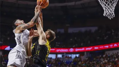 72-71. El Real Madrid, finalista de la Supercopa tras sobrevivir al Tenerife