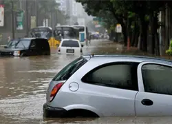 ¡Otra vez bajo el agua! Familias de Moscú y Cambita lo pierden todo tras lluvias