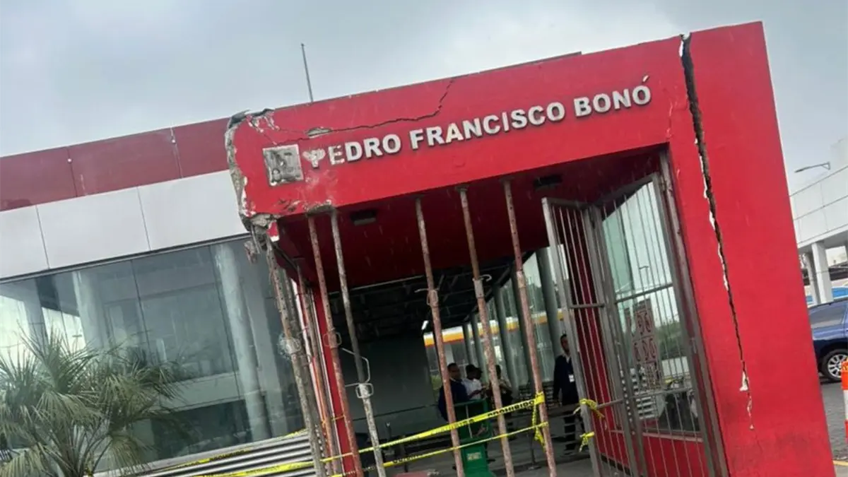 Estación Pedro Francisco Bonó del Metro permanece inactiva tras accidente de autobús