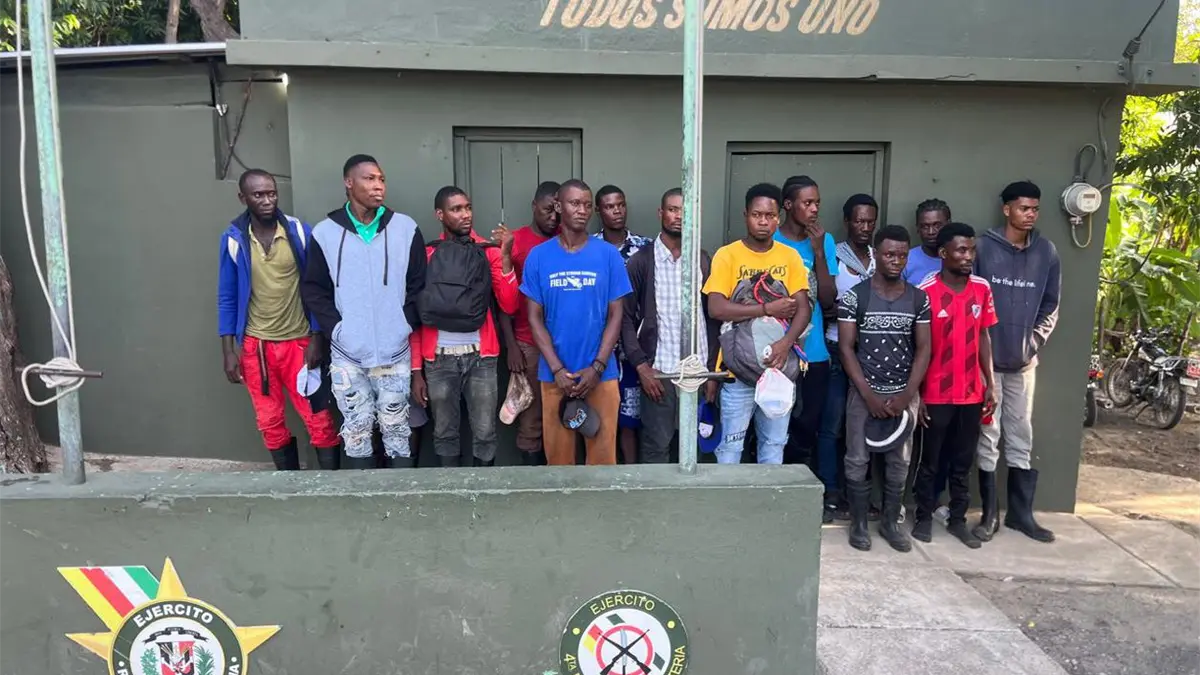En operativos en la Línea Noroeste Ejército detiene 46 haitianos indocumentados