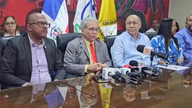 Acuerdo entre SEMMA y Colegio Médico incluye mejoras laborales y más servicios para afiliados
