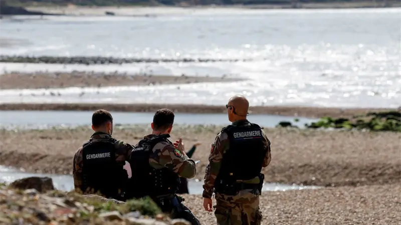 Hallan cadáver de migrante fallecido al tratar de llegar desde Francia a costas británicas