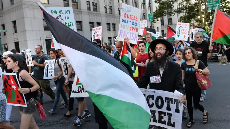 Apoyo de los estadounidenses a Israel ha caído con fuerza, según un sondeo del NYT