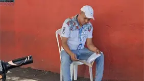 Padre teme que su hijo pierda el año escolar por falta de cupo en Bonao