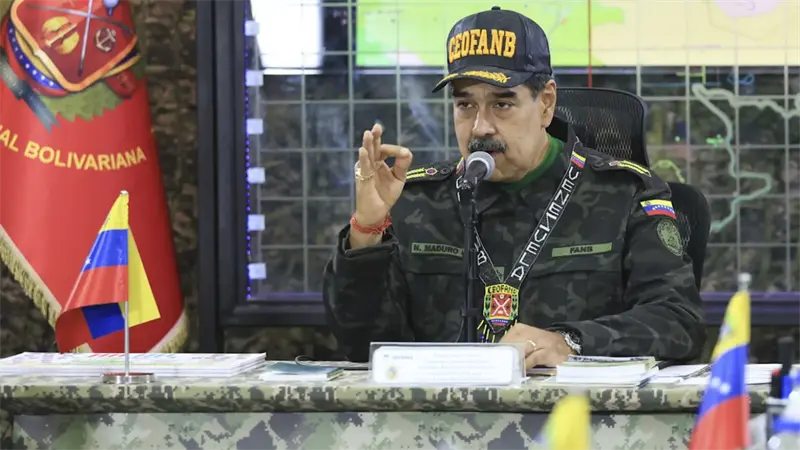 Maduro firma decreto de conmoción externa ante amenazas de EE.UU., dice vicepresidenta