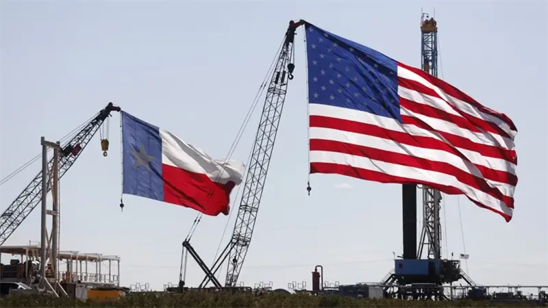Petróleo de Texas cierra con una caída del 3,45 % ante crecimiento de la oferta mundial
