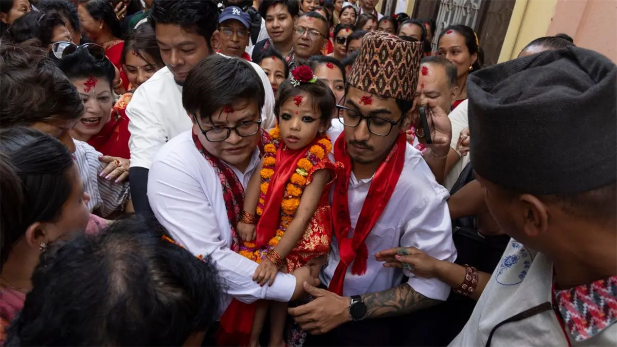 Arya Tara Shakya, niña de dos años  entronizada como la nueva diosa viviente de Nepal.