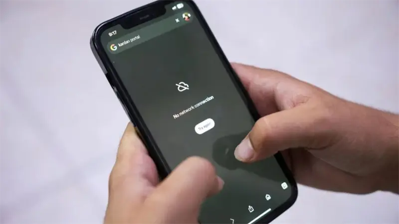 Afganistán vive en aislamiento casi total por corte de internet y telecomunicaciones