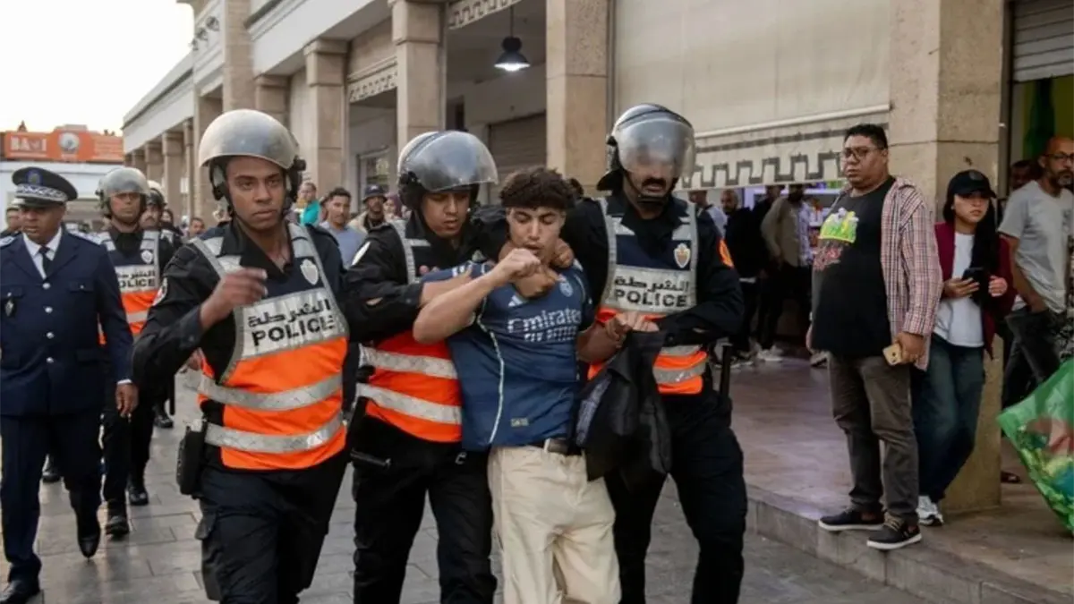 Detienen a 24 personas por bloquear una vía rápida en Marruecos durante protestas juveniles