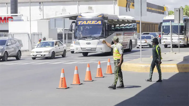 Caos en el tránsito por habilitación del giro a la izquierda en el km 9 hacia la Núñez de Cáceres