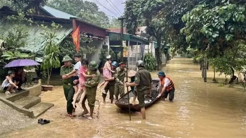 Tifón Bualoi deja 26 fallecidos y 22 desaparecidos en Vietnam