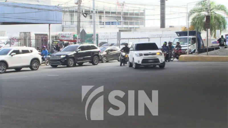 Levantan temporalmente la prohibición de giro a la izquierda en la Kennedy con Núñez de Cáceres