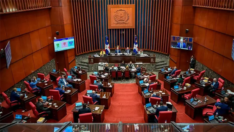 Senado aprueba en primera lectura modificación al Código de Trabajo