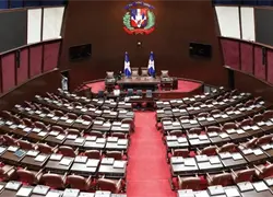 Legisladores exigen sanciones por "botellas" en SEPA