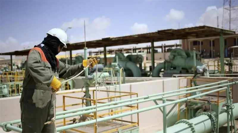 Petróleo de Texas baja un 0,95 % tras el cierre parcial del Gobierno federal en EEUU