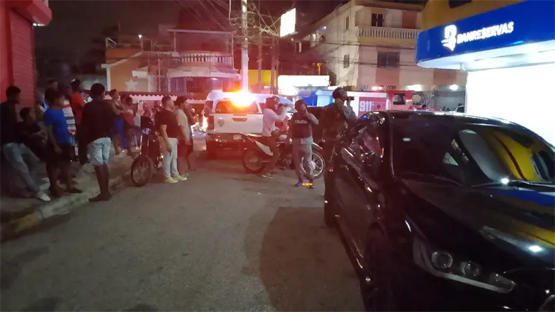 Adolescente se lanza desde un cuarto piso para evitar ser supuestamente violada en Pantoja; Policía busca al agresor
