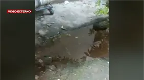 Desborde de aguas negras cerca del V Centenario preocupa a residentes