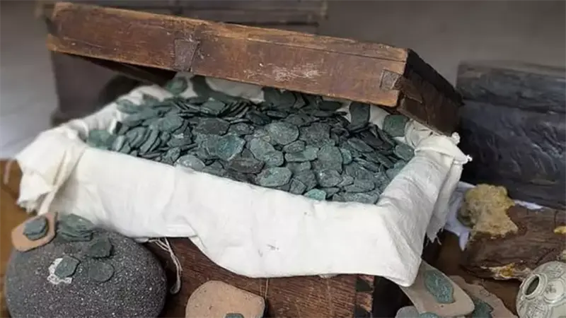 Descubren en la costa de Florida un tesoro millonario de un naufragio español de 1715