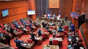 Senado aprueba reforma laboral con propina en delivery y pruebas antidopaje
