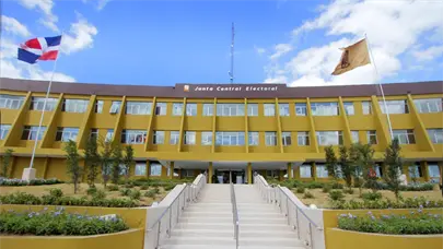 JCE recibe 177 aspirantes para Junta Electoral del DN; 110 son mujeres