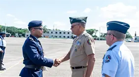 Ministro de Defensa encabeza jornada de trabajo en la Fuerza Aérea de República Dominicana